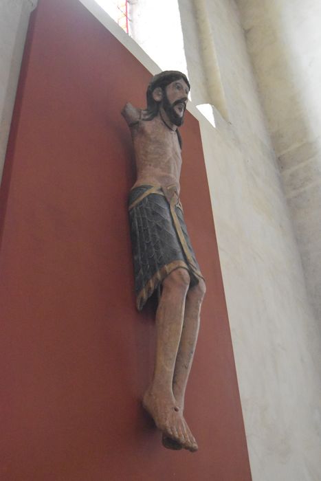 statue fragmentaire : Christ en croix