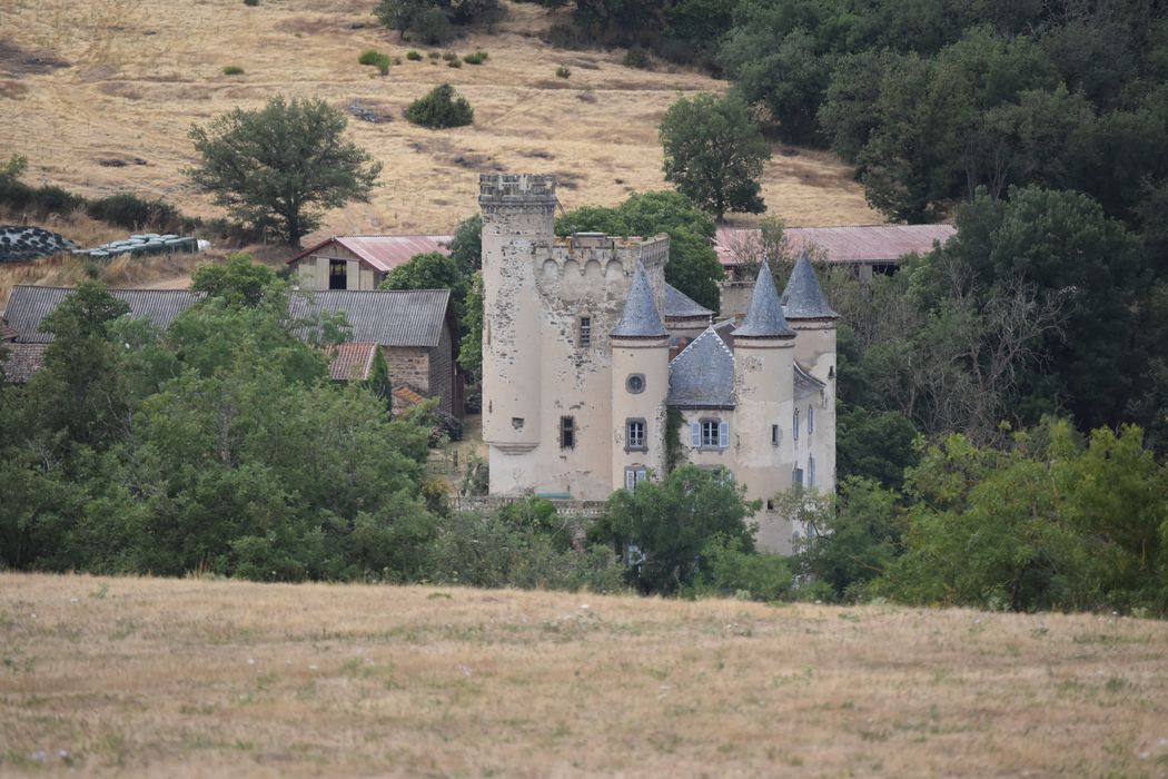 façade sud-est, vue partielle