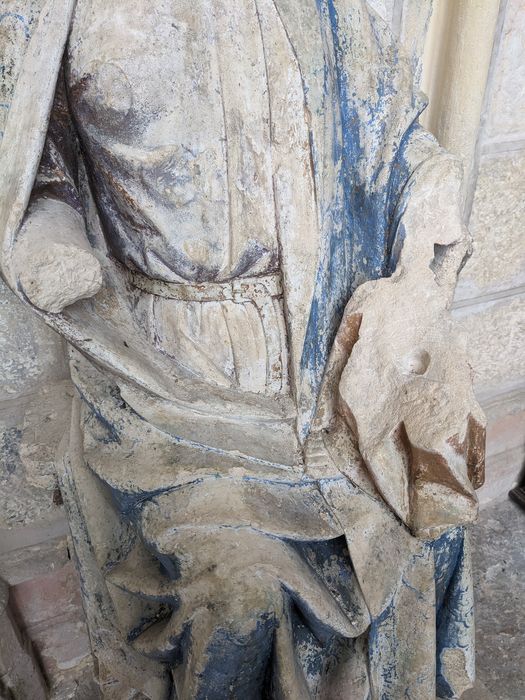 statue : Vierge à l’Enfant, détail