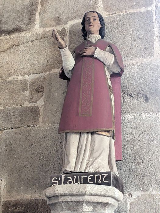 statue : Saint Laurent