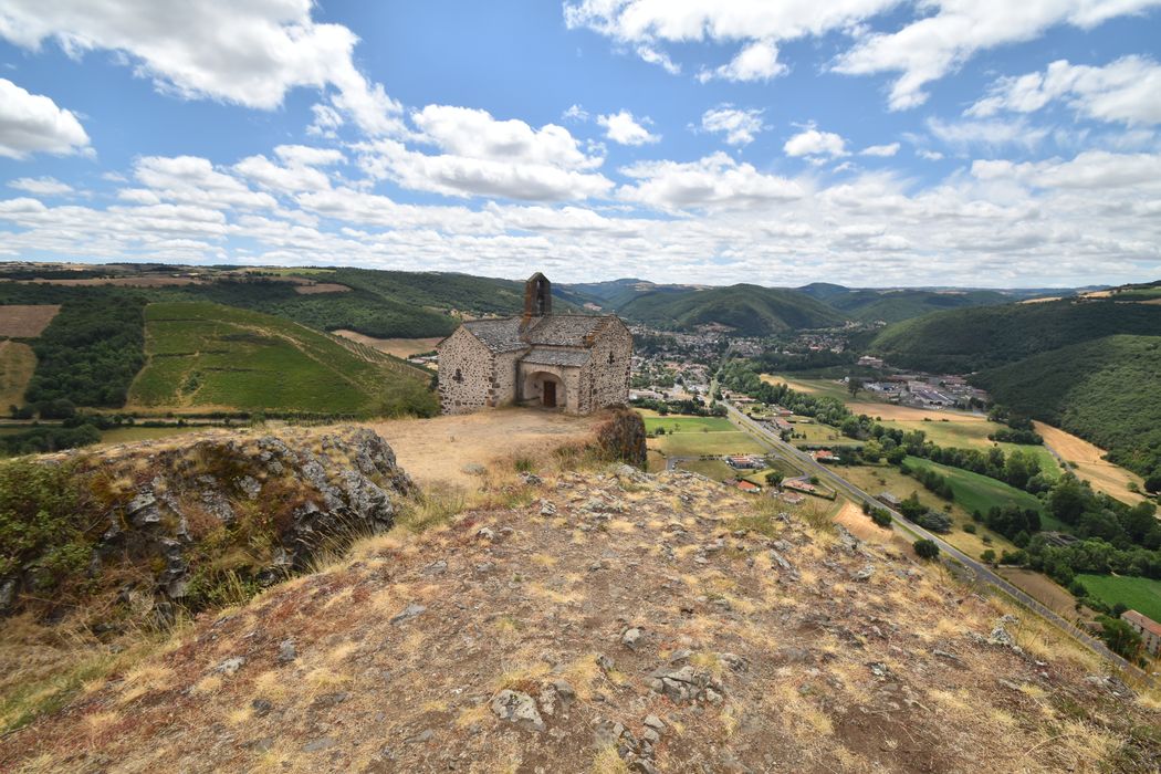 vue générale de la chapelle dans son environnement depuis le Nord