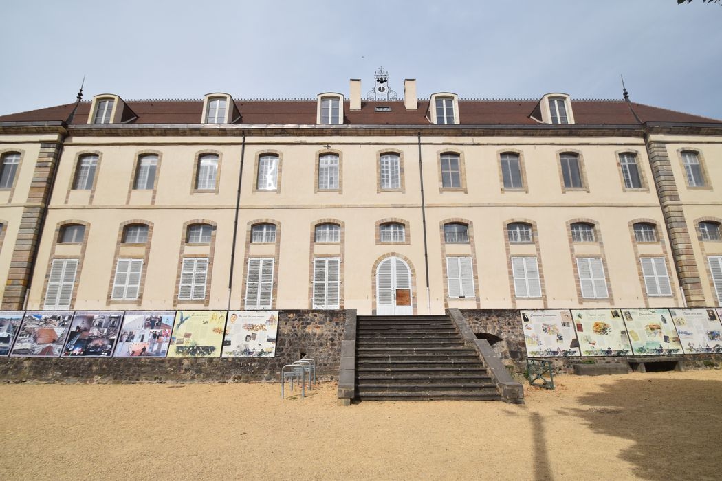 façade est