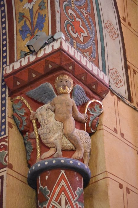 transept sud, détail d’un chapiteau sculpté