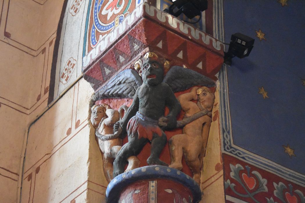 transept nord, détail d’un chapiteau sculpté