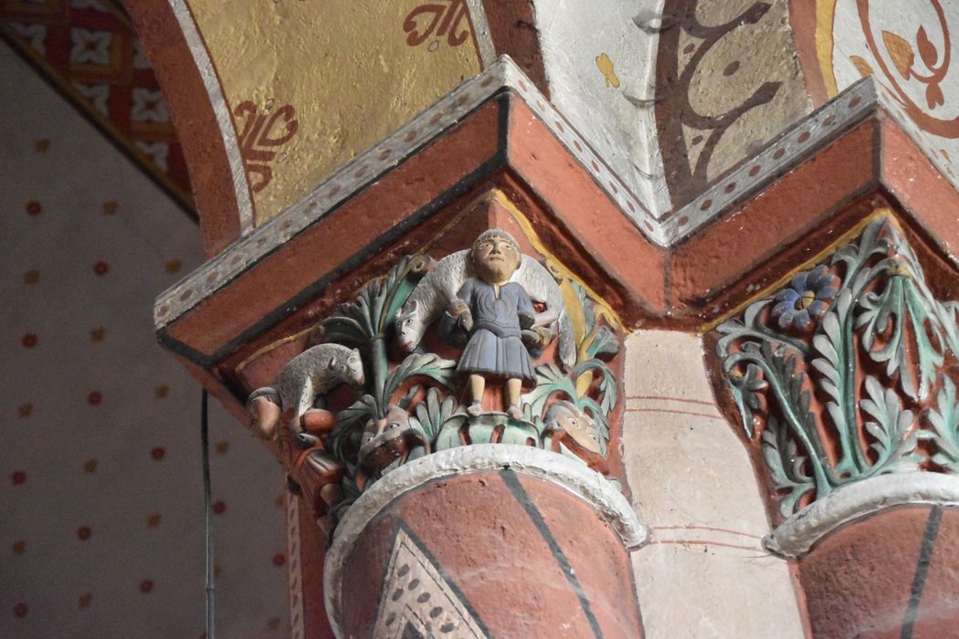 détail d’un chapiteau sculpté