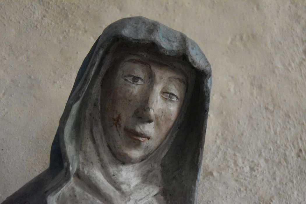 groupe sculpté : Vierge de pitié, détail