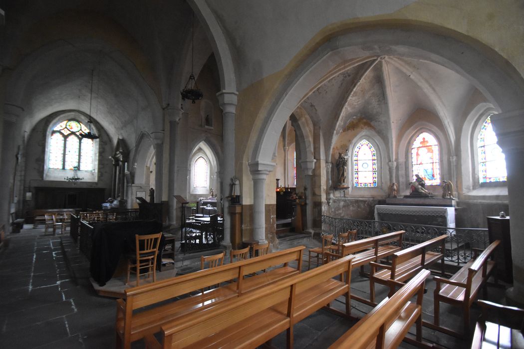 chapelle latérale sud et transept nord