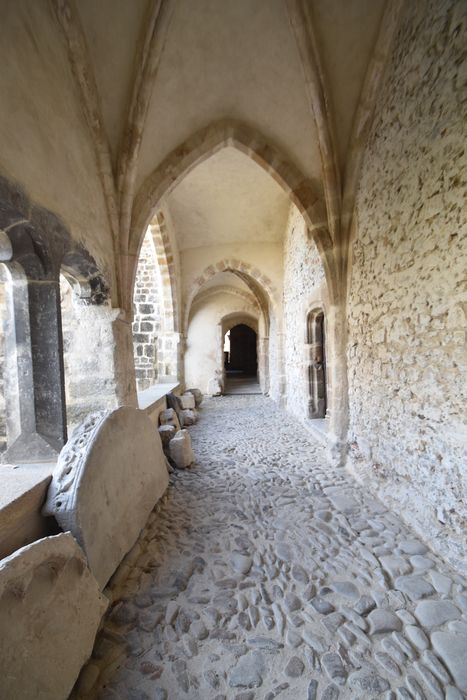 cloître, galerie ouest