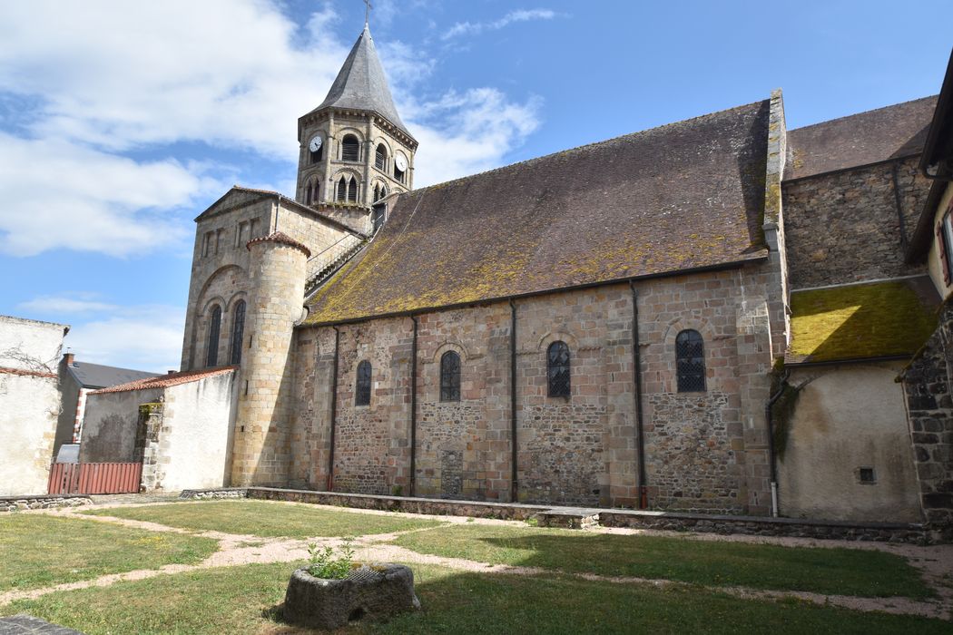 église abbatiale, façade latérale nord