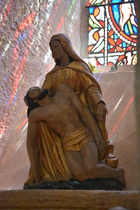 groupe sculpté : Vierge de pitié