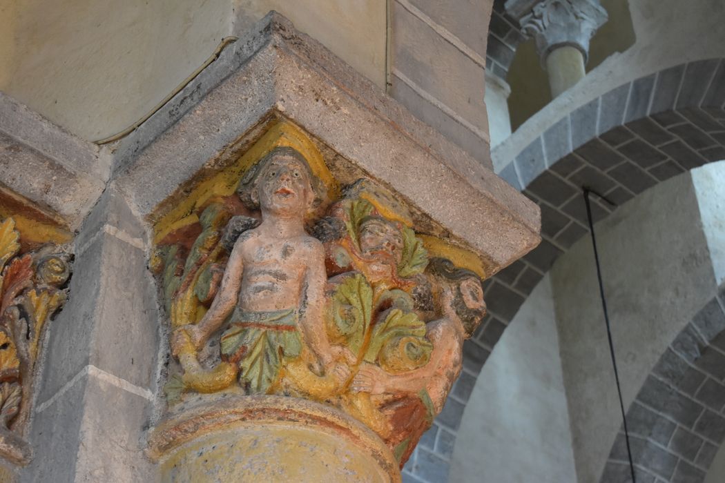 détail d’un chapiteau sculpté