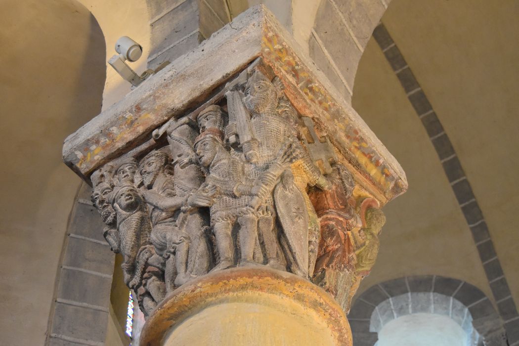 choeur, détail d’un chapiteau sculpté