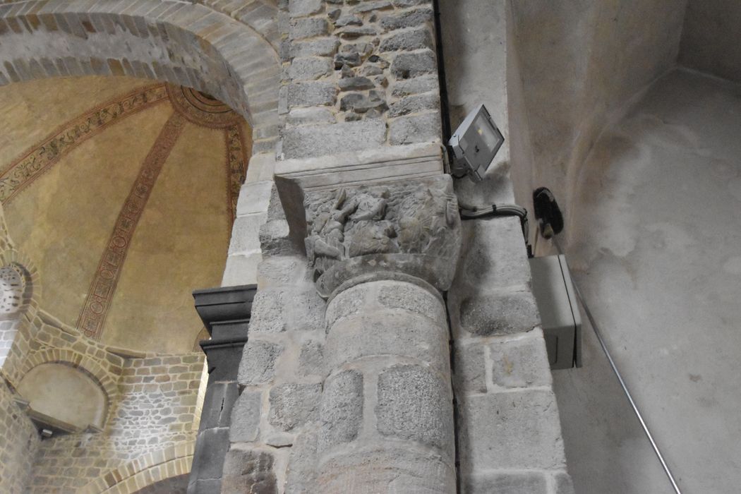détail d’un chapiteau sculpté