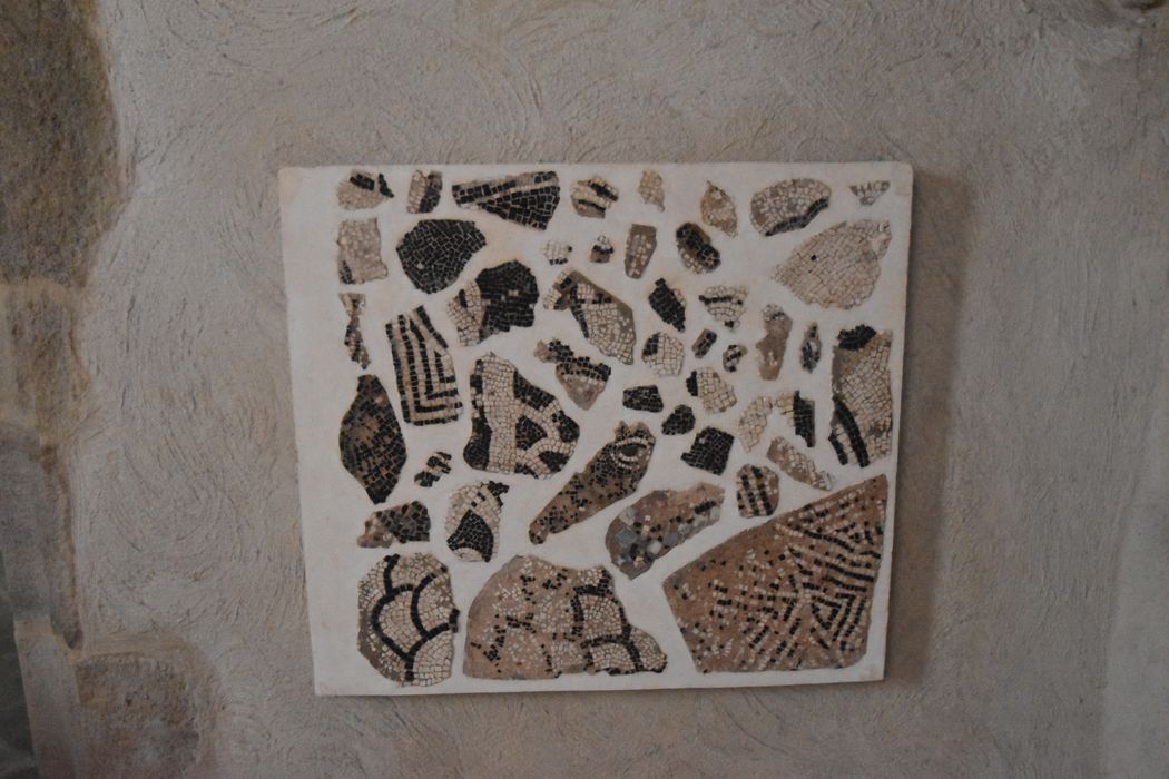 fragments d’un revêtement mural (mosaïque)