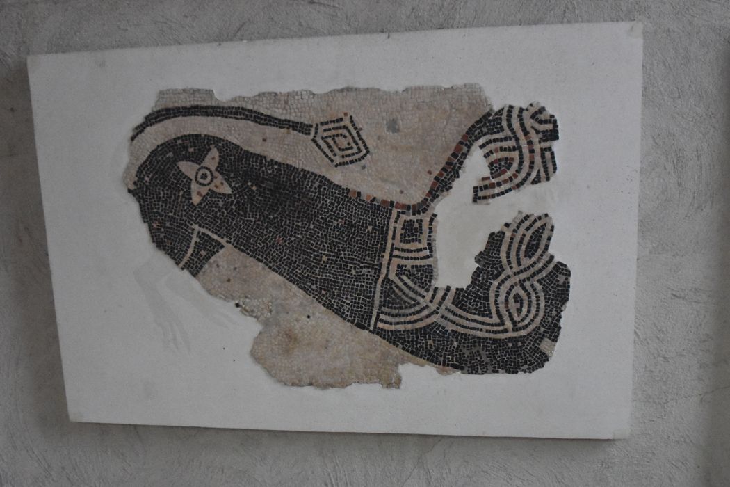 fragments d’un revêtement mural (mosaïque)