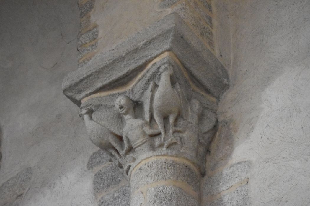 détail d’un chapiteau sculpté