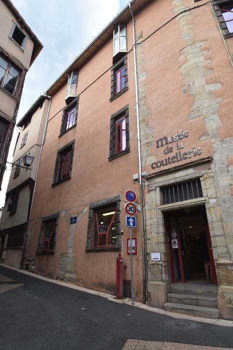 façade sur rue