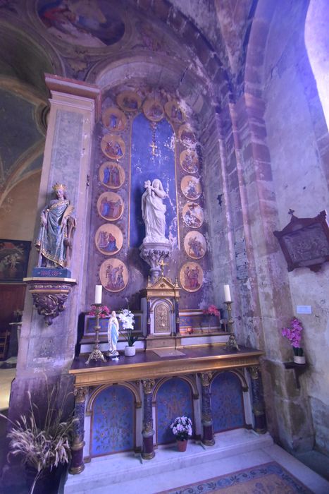 autel latéral, statue : Vierge à l’Enfant