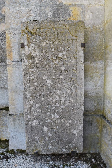 dalle funéraire de Jean-Baptiste Louis