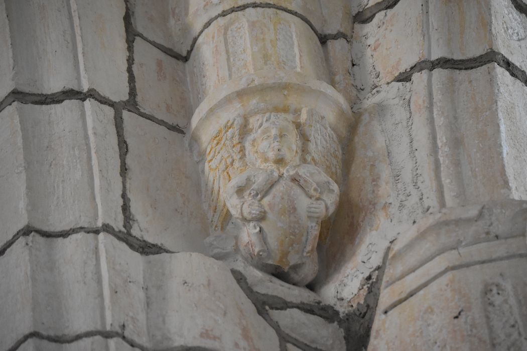 nef, détail d’un culot sculpté