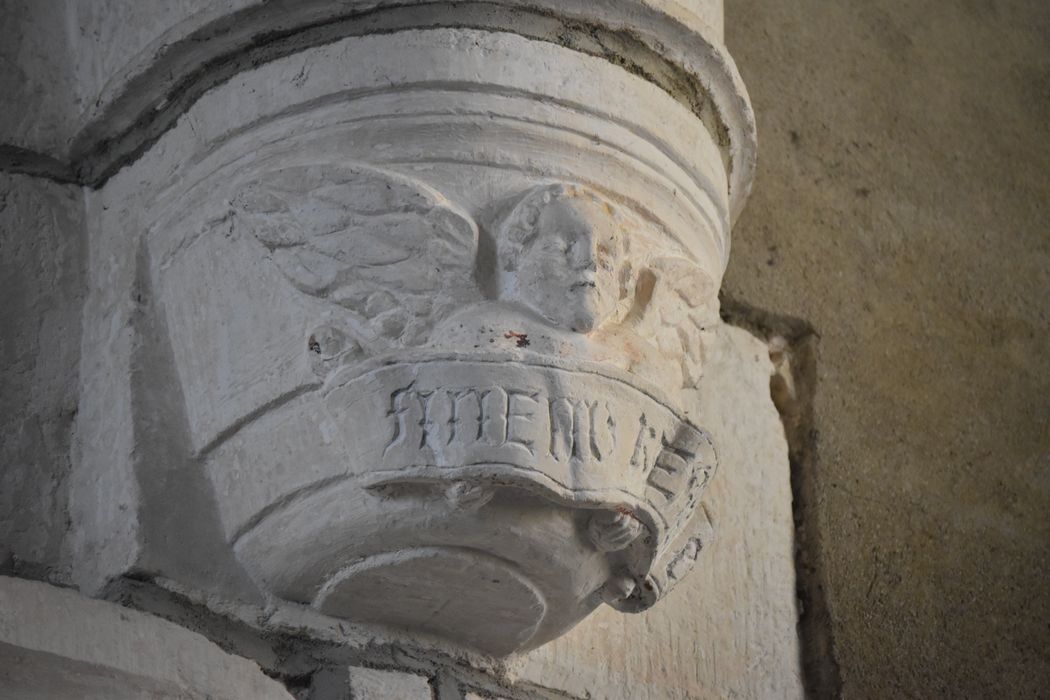 nef, détail d’un culot sculpté