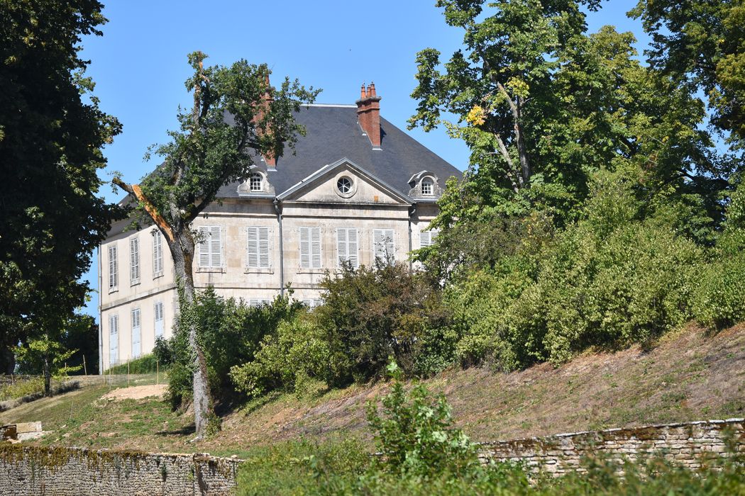 façades sud-ouest et sud-est, vue partielle