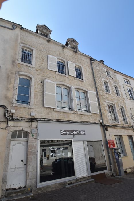 façade  nord sur rue