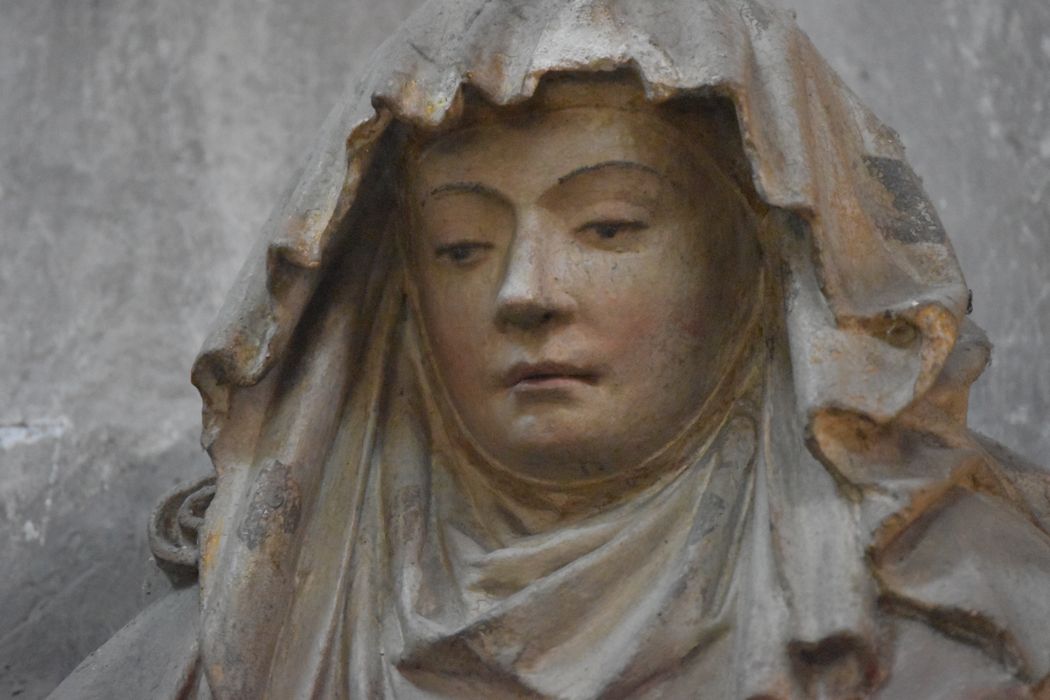 groupe sculpté : Vierge de Pitié, détail