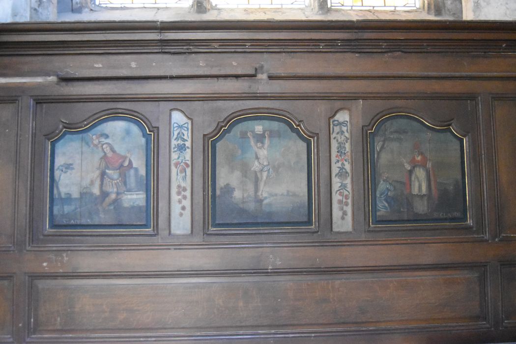 lambris de revêtement de la chapelle Saint-Étienne et saint Laurent illustrant saint Claude, saint Adrien et le Christ en croix (fragment de retable)