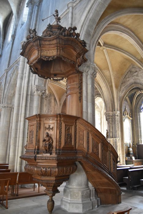 Chaire à prêcher