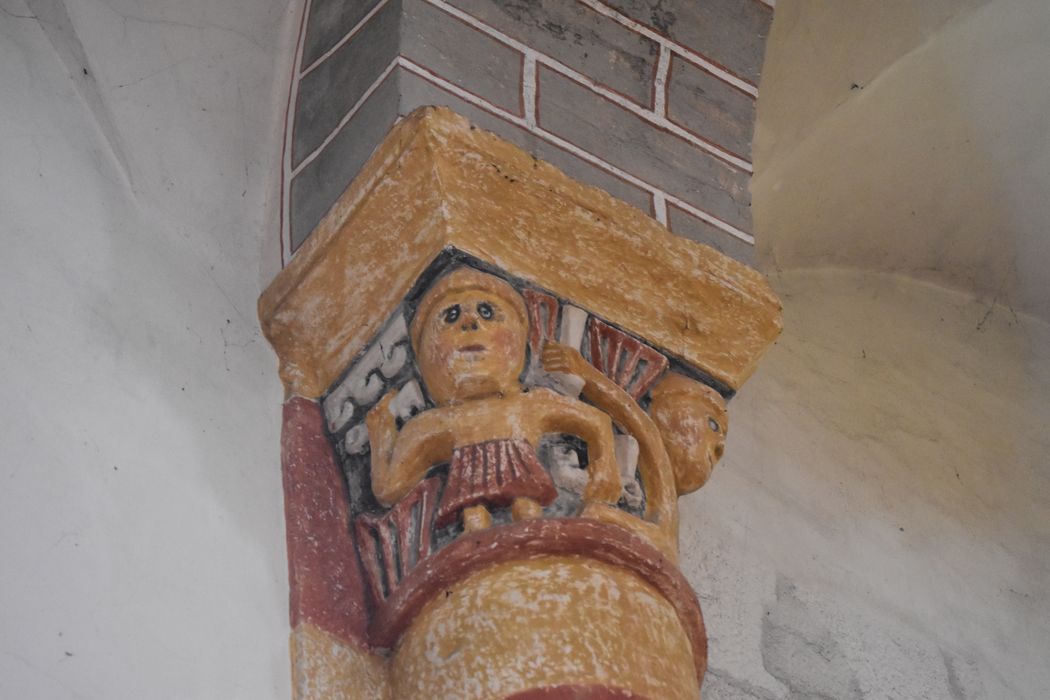 détail d’un chapiteau sculpté