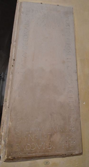 dalle funéraire de Jacques Moulet (n°49)