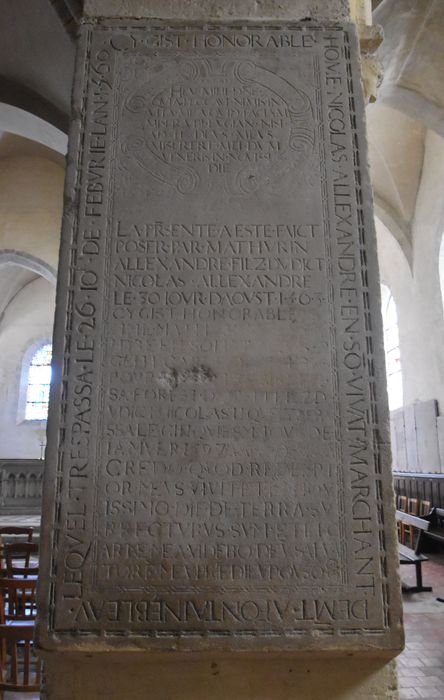 dalle funéraire de Nicolas Alexandre, marchand, et de Mathurin Alexandre (n°45)
