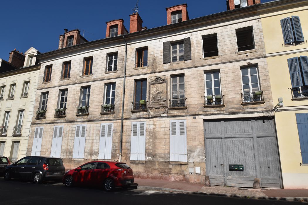 façade sud-est sur rue