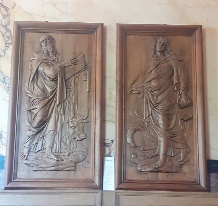 bas-reliefs : Saint Luc, saint Jean