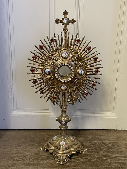 ostensoir-soleil (don à la paroisse de Marguerite veuve Tuel)