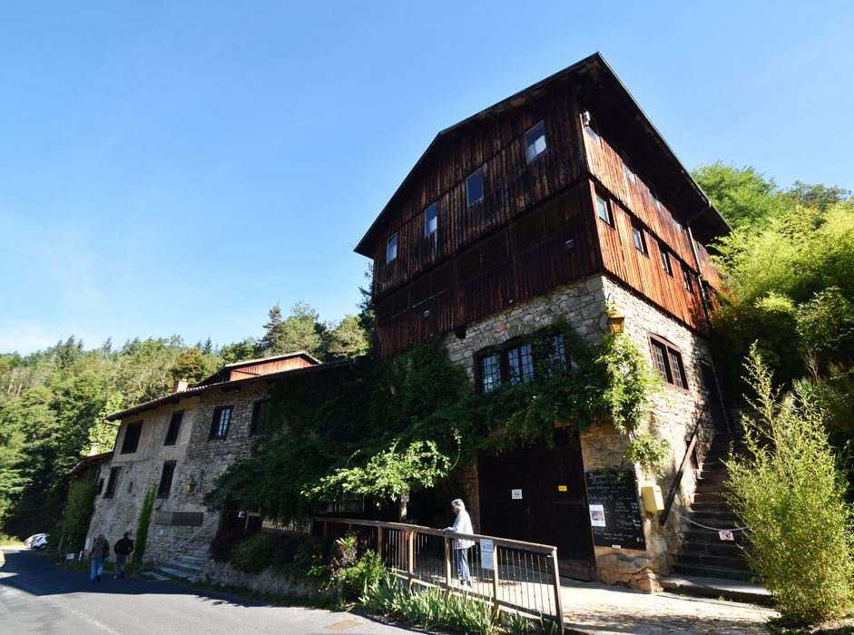 ensemble ouest sur rue