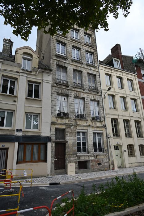 façade sur rue
