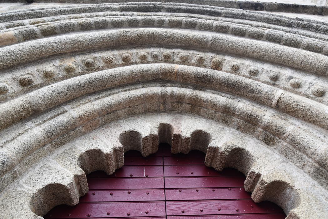 portail d’accès ouest, détail des voussures