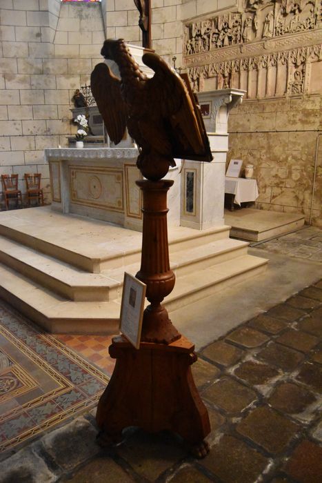 lutrin (aigle-lutrin)