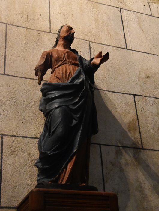 statue : Saint Jean l’évangéliste (?)