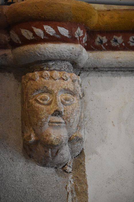 nef, détail d’une console sculptée