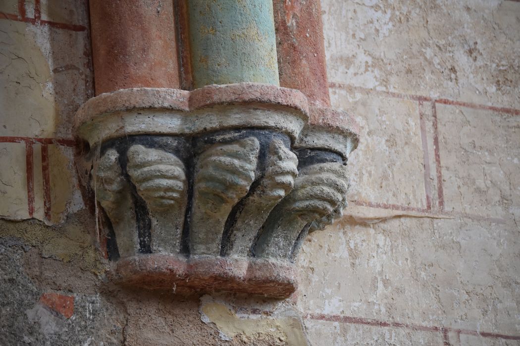 nef, détail d’une console sculptée