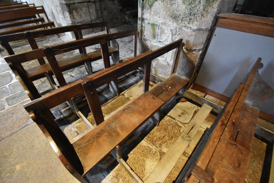 bancs de fidèles réglables