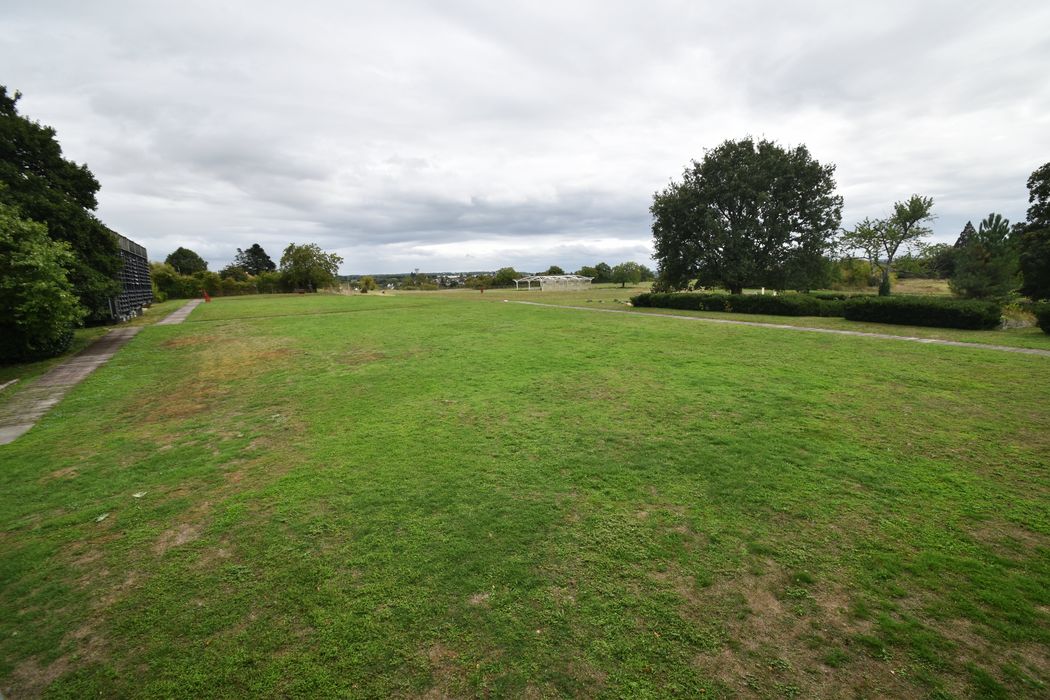 vue générale du site depuis l’accès ouest en direction de l’Est