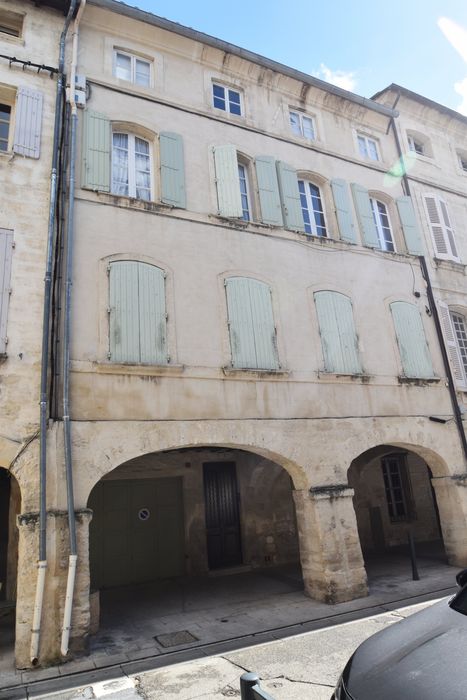 façade ouest sur rue