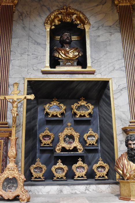 reliquaires, croix-reliquaire