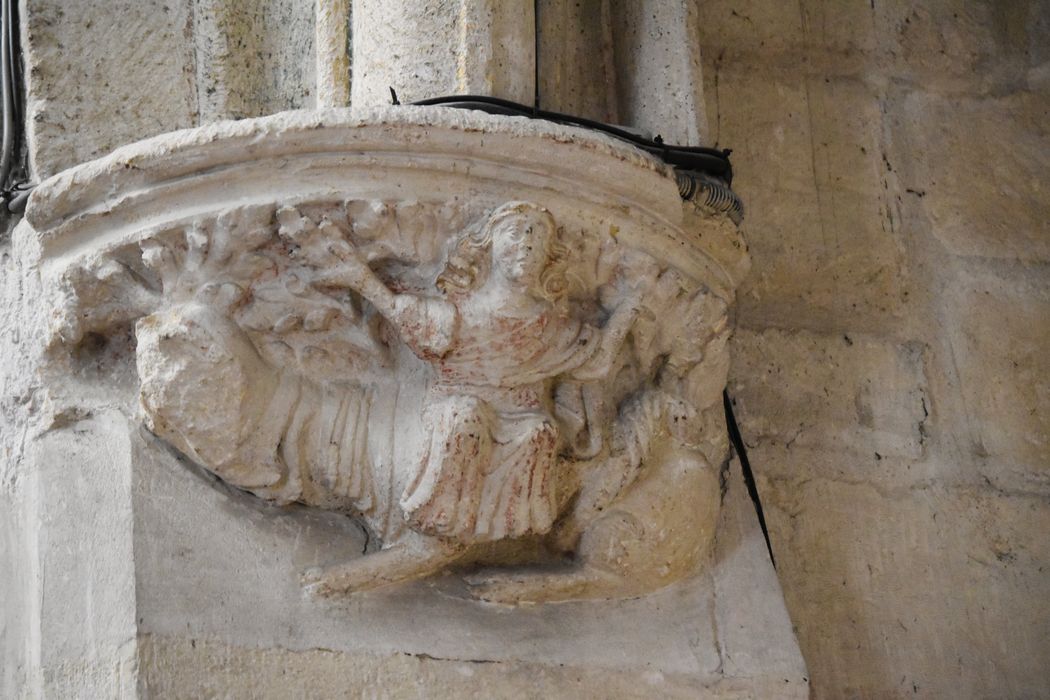 nef, détail d’un culot sculpté