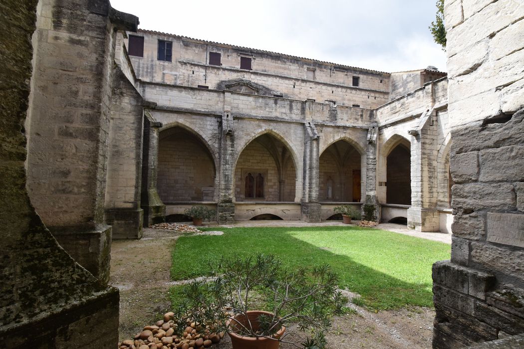 cloître, galerie ouest