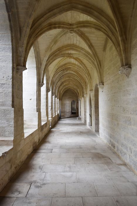 petit cloître, galerie est